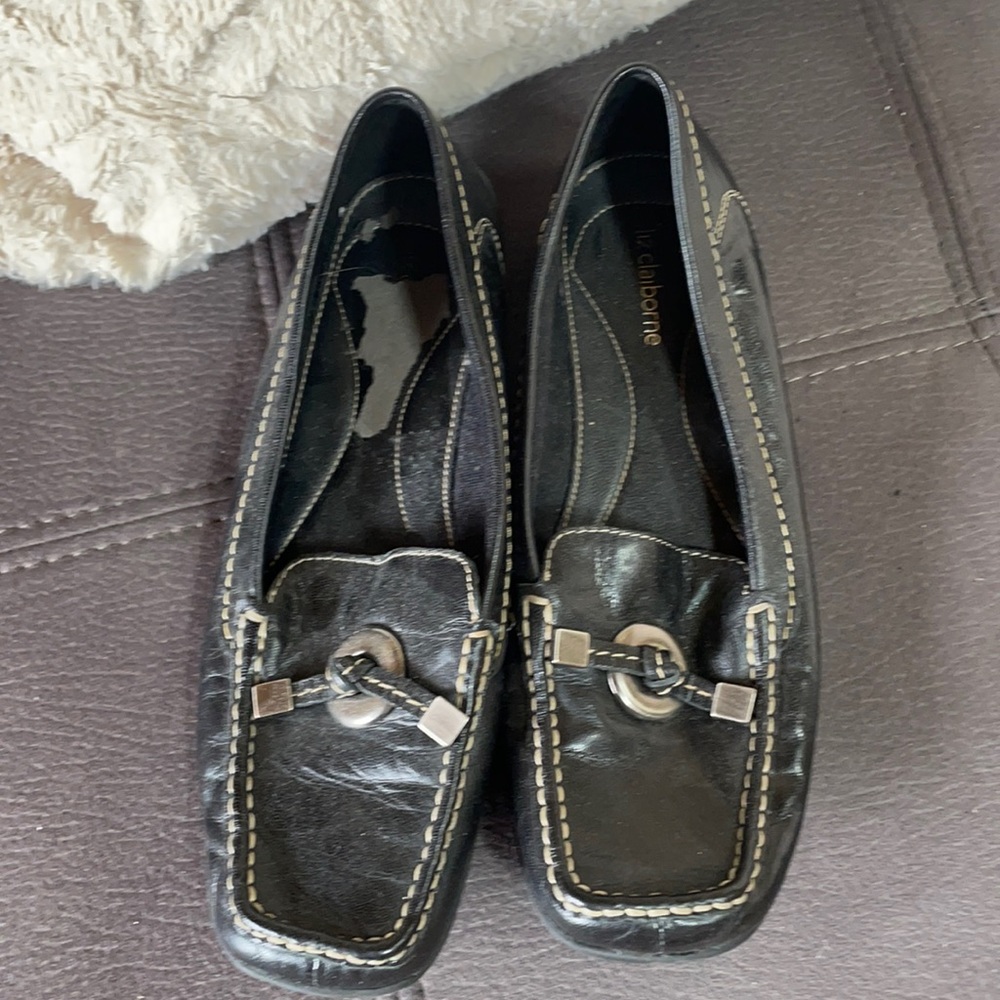 LIZ CLAIBORNE Black Leather Loafers Size 8.5